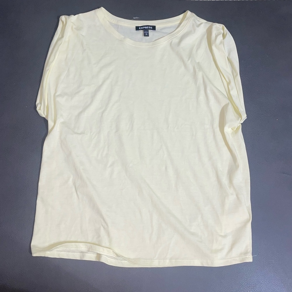 Express Rolled Cuff Cap Sleeve Blouse | Size Small pale yellow